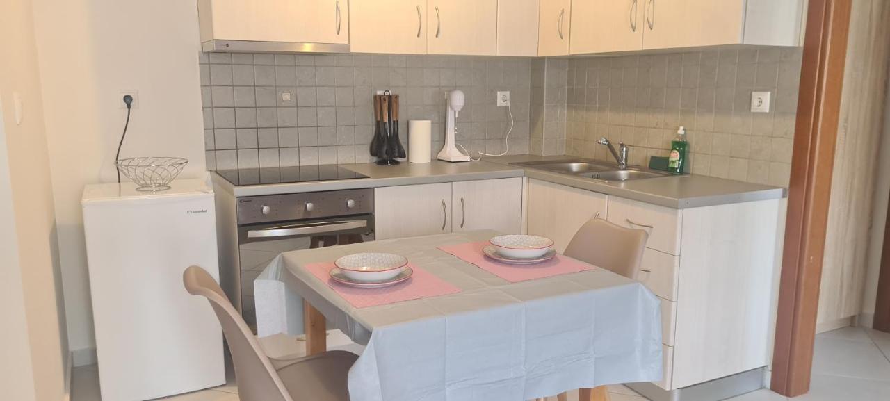 Sergios Apartments 12 Néa Khilí Extérieur photo